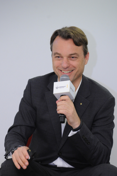 雷诺设计师：未来产品设计分为六个阶段