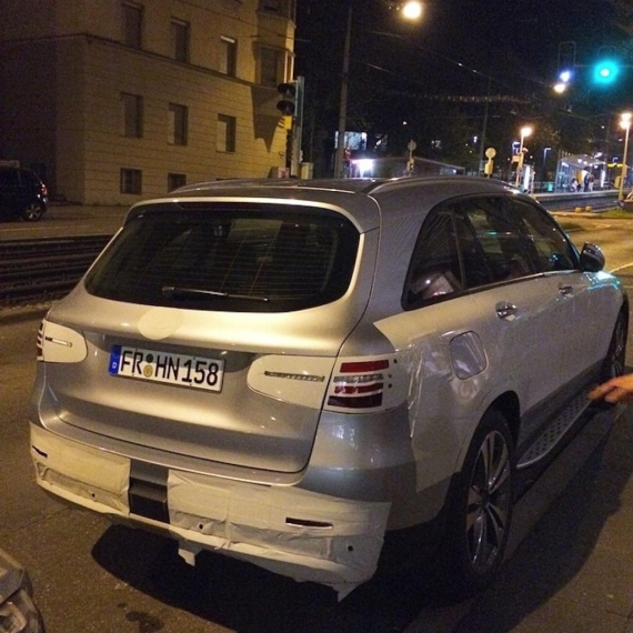 全新奔驰GLC量产版谍照