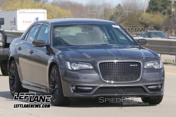 新克莱斯勒300 SRT谍照