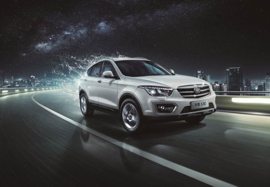 奔腾X80 2周年纪念版上市 售12.38万元