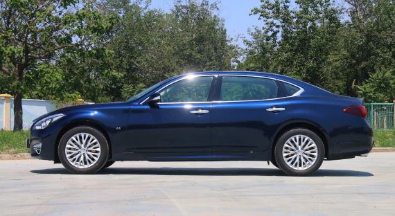 力量与浪漫的冲突之美 力量与浪漫的冲突之美