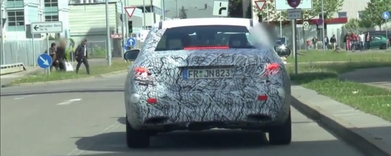 奔驰E级谍照曝光