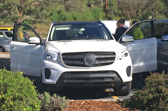 奔驰GLS路试谍照