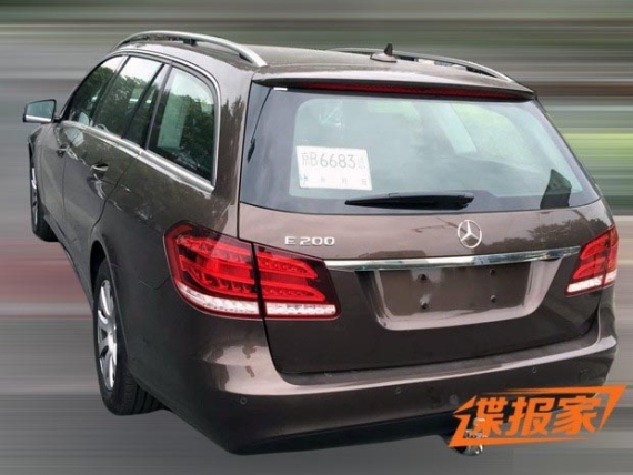 奔驰E级旅行版无伪谍照