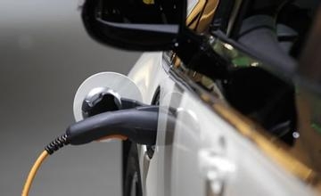 新建纯电动车企规定出台 7月10日起实施