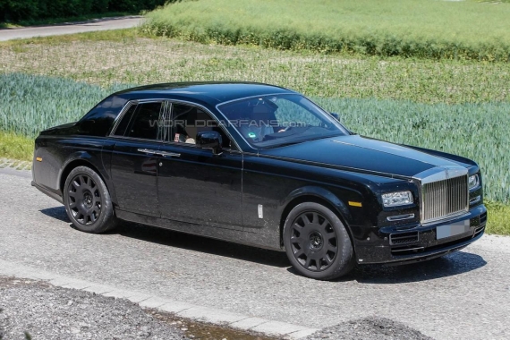 劳斯莱斯SUV谍照曝光