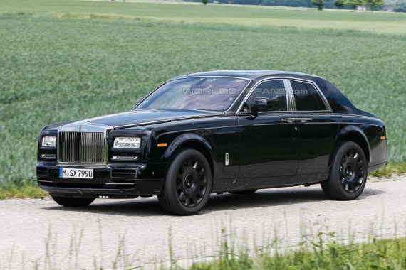 劳斯莱斯SUV谍照曝光
