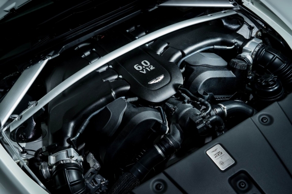 阿斯顿-马丁Vantage GT12