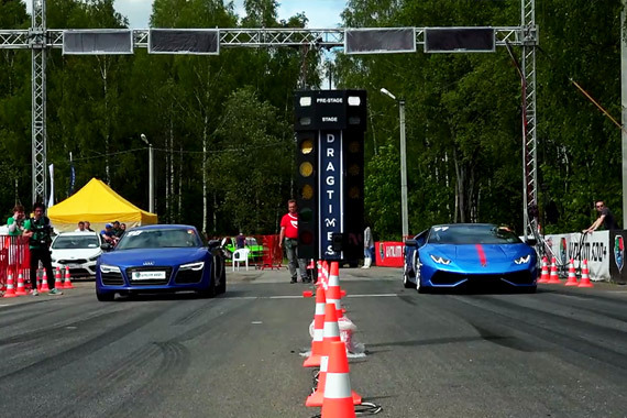 视频：兰博基尼Huracan直线虐杀奥迪R8 V10