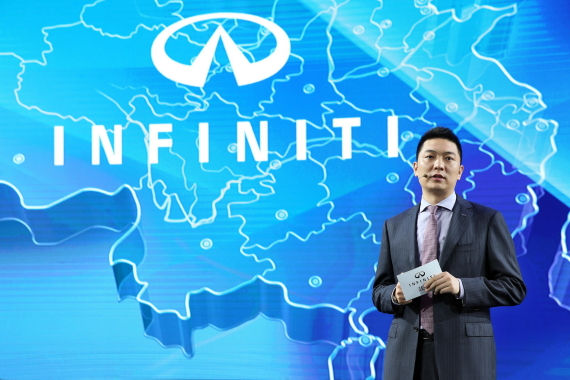 新Q70L领衔 英菲尼迪全阵容亮相重庆国际车展