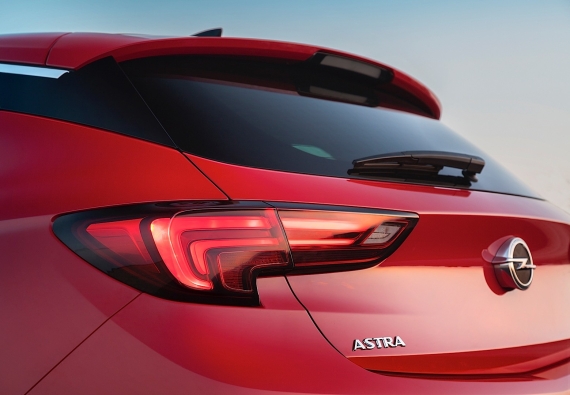 新一代欧宝雅特