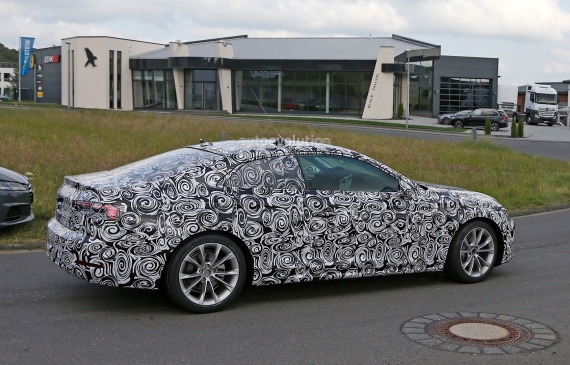 新一代奥迪A5 Coupe谍照