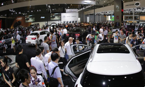 成都与法兰克福隔空碰撞谁赢先手