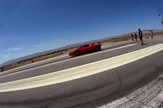 视频：直线加速14款GT500 VS 法拉利458