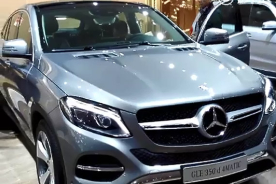 视频：胖哥带你看车展 奔驰GLE350