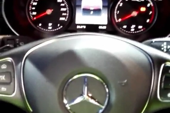 视频：胖哥带你看车展 奔驰GLC前排