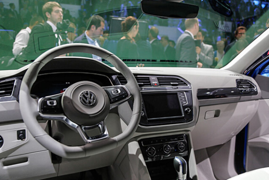 视频：胖哥带你看车展 全新途观前排（一）