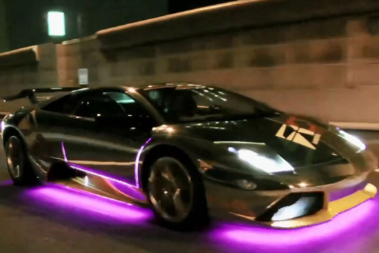 视频：点亮东京黑夜 超级跑车炫彩改装会