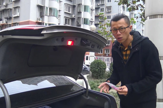 视频：[萝卜实验室]之DIY后备箱挂钩