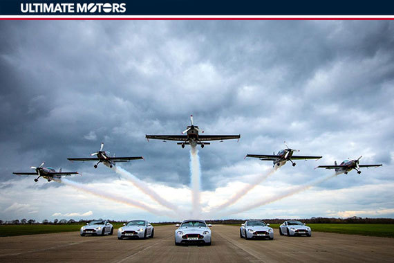 体验特技飞行？看看人家是怎么交车的