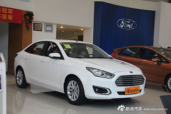 福特福睿斯西安已经到店 定金2000元