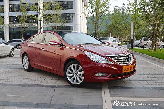 索纳塔八少量现车 购车优惠2万