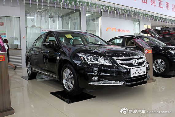 雅阁优惠2.6万最低售19.38万 店内有现车