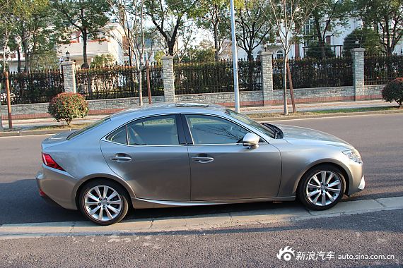 【2011款雷克萨斯IS250炫动版报价_论坛_图片