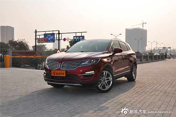 林肯MKC店内有现车 购车送装潢大礼包