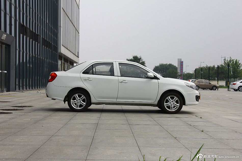 2014款金刚三厢1.5L手动进取型到店实拍_吉利