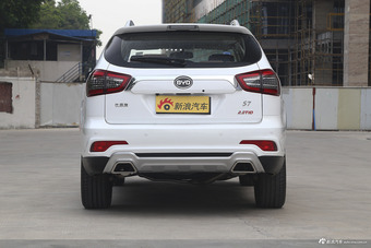 2017款比亚迪S7 2.0T自动豪华型