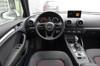 2018款奥迪A3 30周年型1.4T自动Sportback 35TFSI运动型