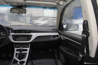 2018款吉利远景1.5L手动幸福版