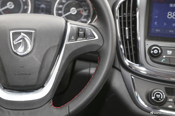 2016款 宝骏560 1.5T手动豪华型