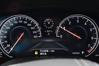 2018款宝马 5系改款 530Li xDrive 豪华套装