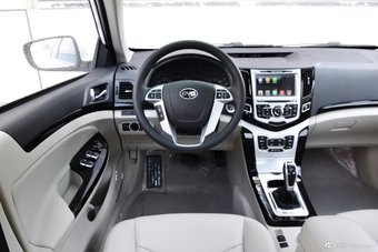 2017款比亚迪e5 300 尊贵型