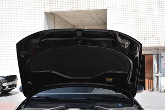 2018款奥迪A6L 2.0T自动30周年年型 35 TFSI 时尚型