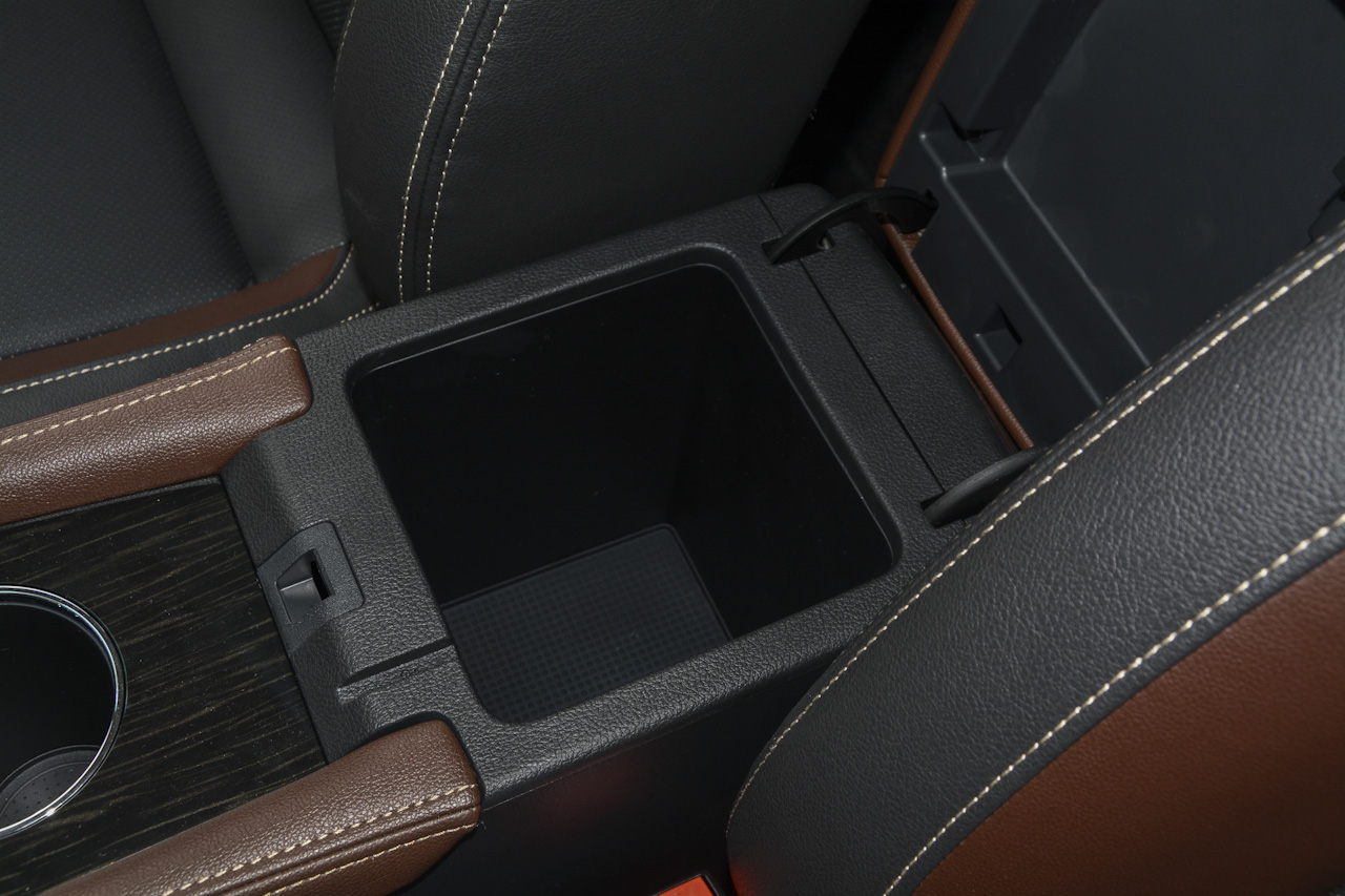 2017款斯威X7 1.5T自动智享型