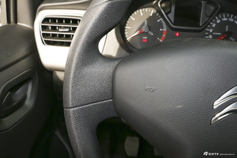 2018款全新爱丽舍1.6L手动舒适型