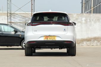 2018款比亚迪唐新能源2.0T全时四驱智联创享型7座