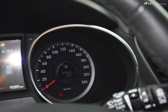 2015款全新胜达2.0T自动两驱智能型 5座