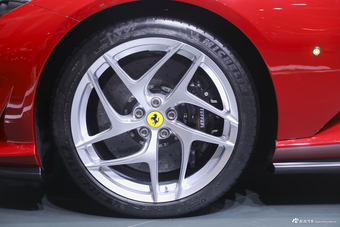 法拉利812 Superfast