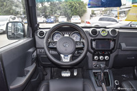 2016款北京BJ40L 2.3T自动四驱尊享版