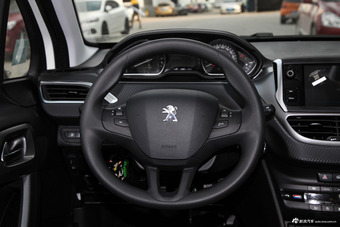 2018款标致2008 1.6L自动时尚版