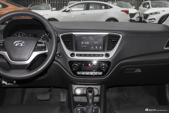 2016款悦纳1.6L自动精英版TOP