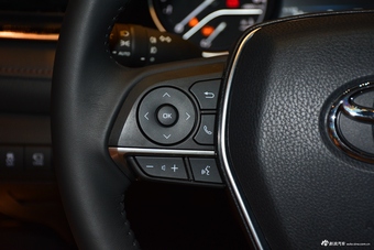 2018款凯美瑞2.5L 基本型