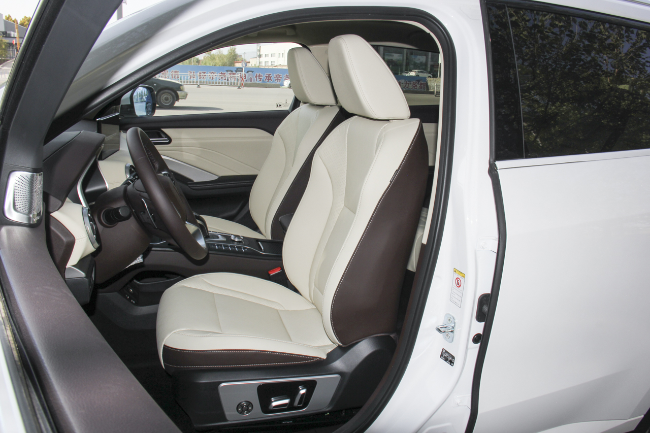 2018款WEY VV6 2.0T自动两驱超豪型