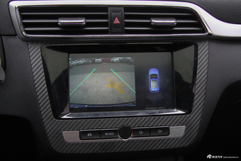 2017款名爵ZS 1.5L手动尊享互联网版