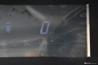 2016款长安欧尚1.5L手动豪华型