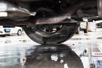 2013款奥拓1.0L手动豪华型 海沙蓝